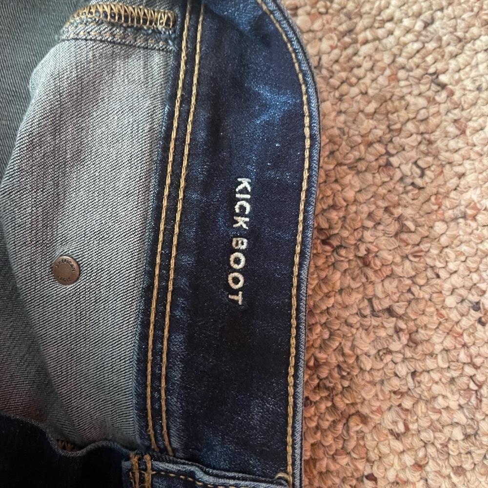 American Eagle Outfitters Next Level Low Rise Kick Bootcut Jeans - Picture 7 of 10